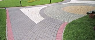Разная раскладка тротуарной плитки может образовывать различные комбинации рисунка