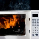 Crackling sound in the microwave